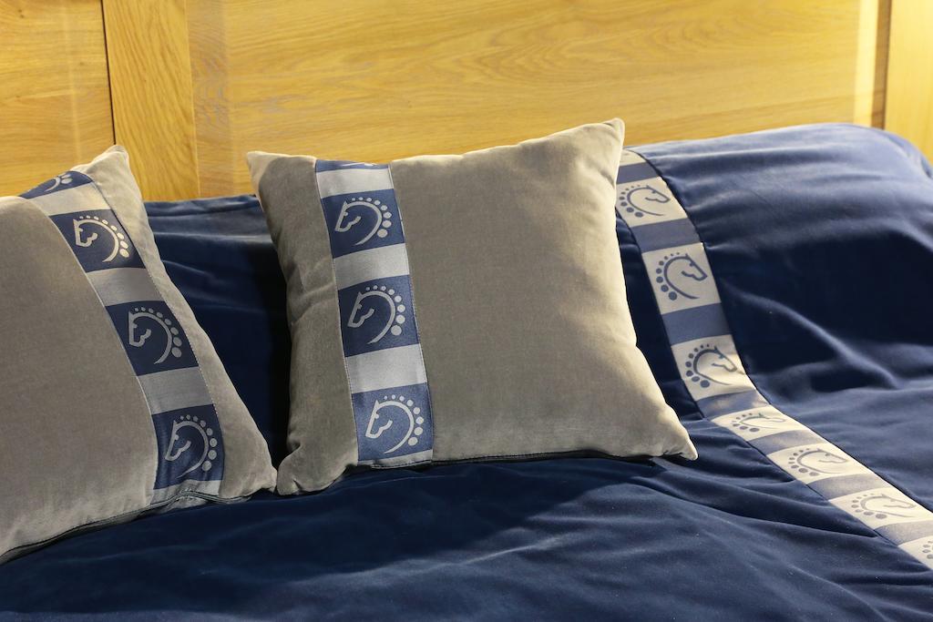 Hedervari Lovas Vendeghaz Zimmer foto